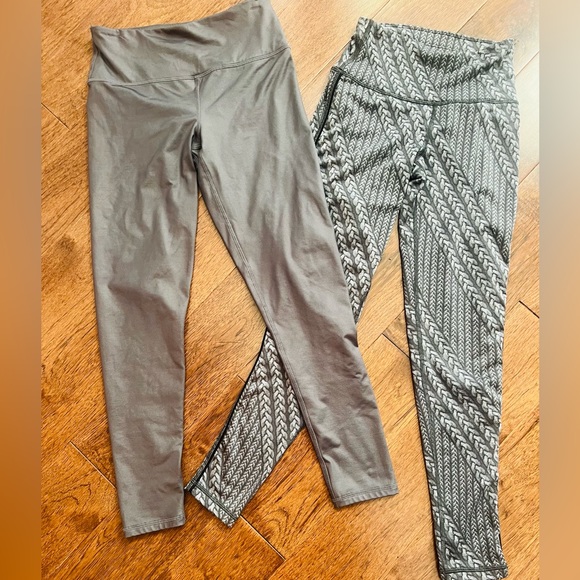 Pants - Small yoga leggings like new